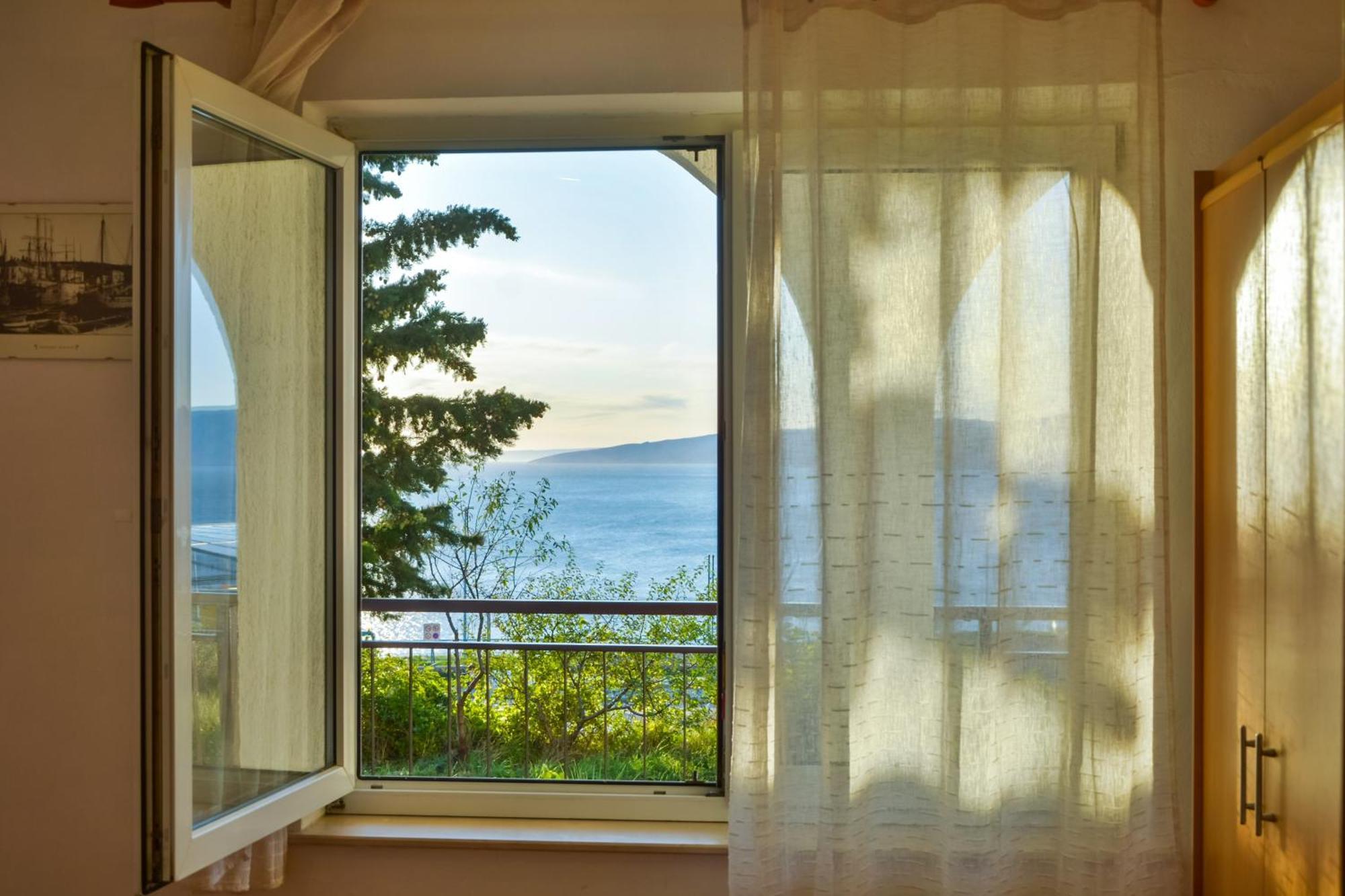 Apartments With A Parking Space Senj - 11520 Стая снимка